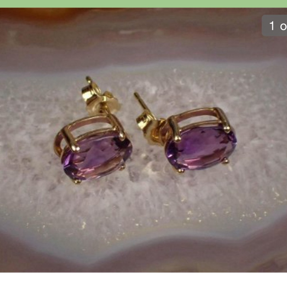 14KT Amethyst stud earrings
